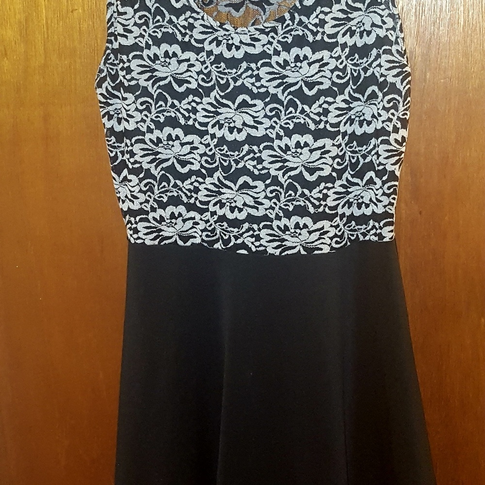 Women's dress